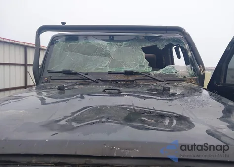 2015 Jeep Wrangler Sport z USA, uszkodzony, nr VIN 1C4AJWAG4FL644429